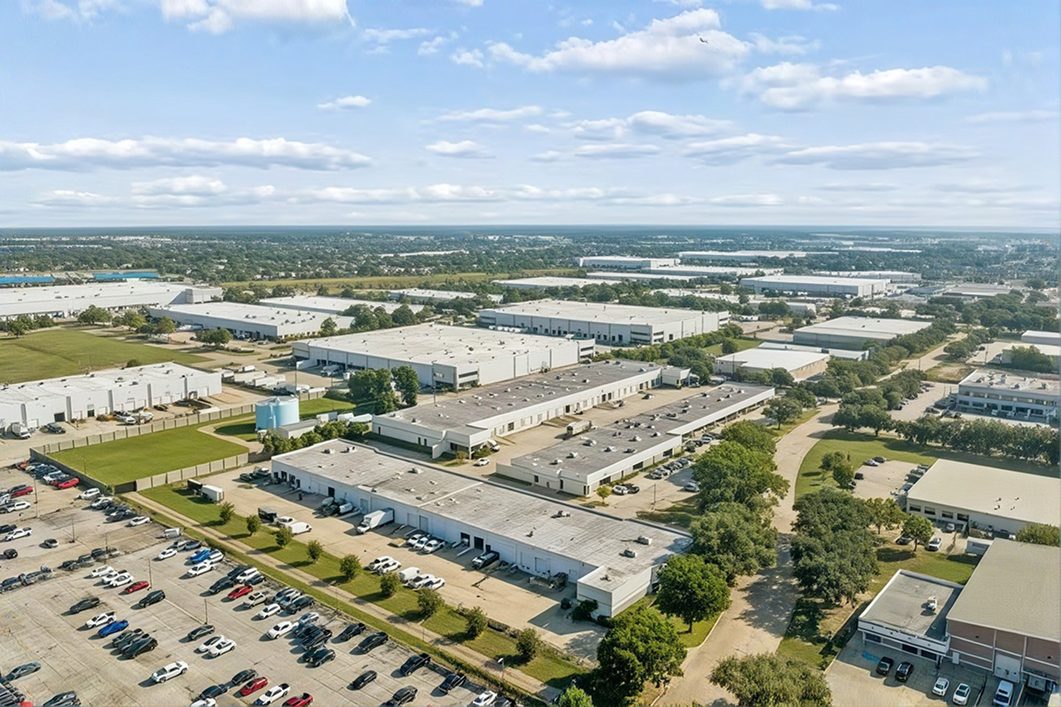 Aerial view of the Texas warehouse district DealDash ships from